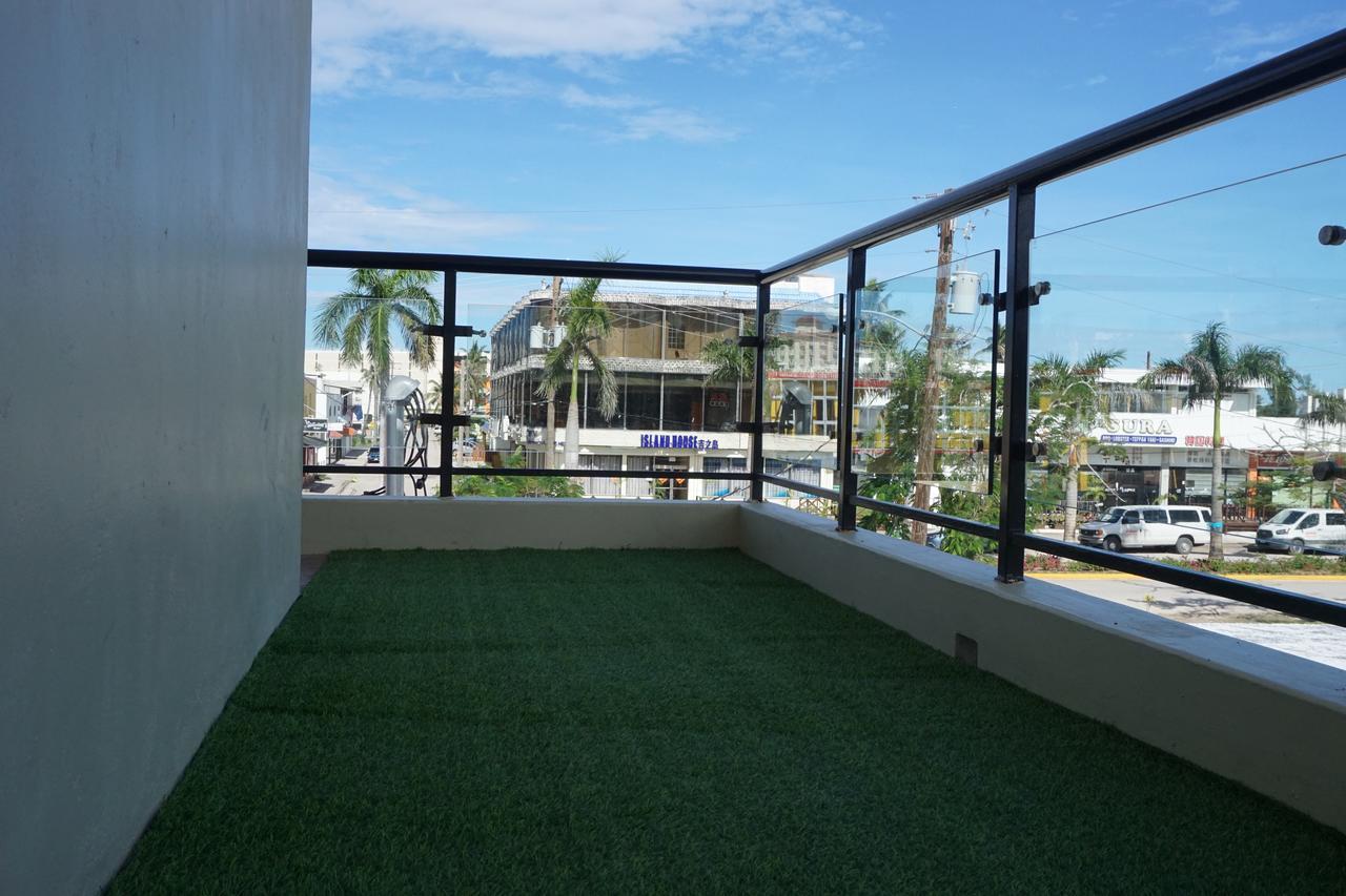 Star Sands Hotel Garapan Extérieur photo